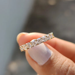 Round Cut Wedding Band In Eternity Style