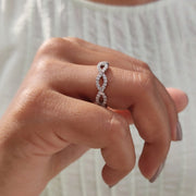 Round Cut Twisted Wedding Band